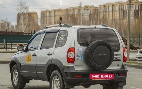 Chevrolet Niva I рестайлинг, 2012 год, 610 000 рублей, 4 фотография