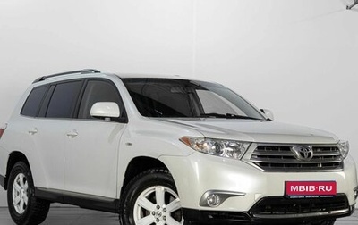 Toyota Highlander III, 2013 год, 2 099 000 рублей, 1 фотография