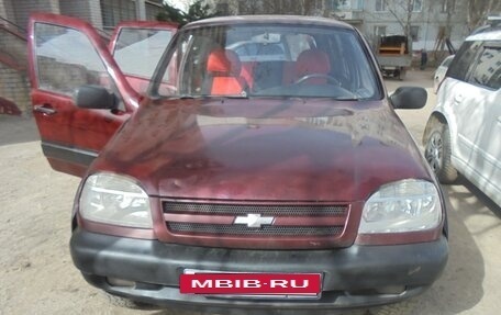 Chevrolet Niva I рестайлинг, 2004 год, 285 000 рублей, 2 фотография