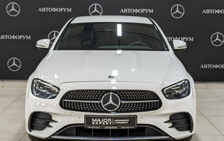 Mercedes-Benz E-Класс, 2020 год, 4 990 000 рублей, 2 фотография