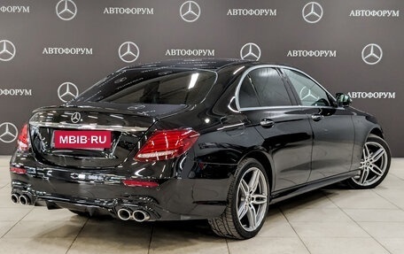 Mercedes-Benz E-Класс, 2020 год, 4 050 000 рублей, 5 фотография