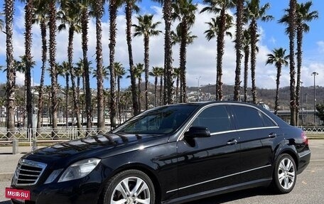 Mercedes-Benz E-Класс, 2011 год, 1 750 000 рублей, 2 фотография