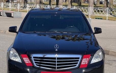 Mercedes-Benz E-Класс, 2011 год, 1 750 000 рублей, 5 фотография