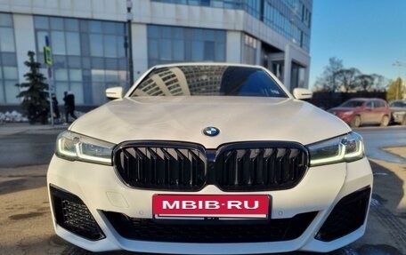 BMW 5 серия, 2020 год, 5 200 018 рублей, 2 фотография