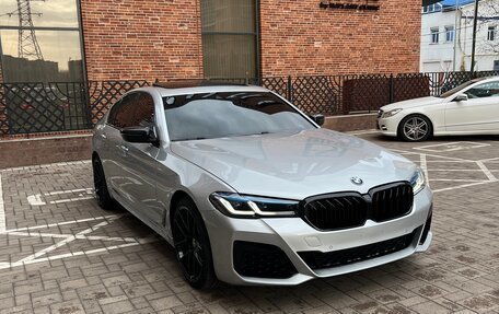 BMW 5 серия, 2020 год, 5 340 000 рублей, 2 фотография