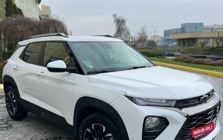 Chevrolet TrailBlazer, 2021 год, 2 100 000 рублей, 3 фотография