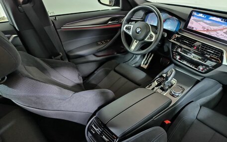 BMW 5 серия, 2021 год, 6 400 000 рублей, 9 фотография