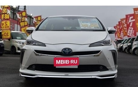 Toyota Prius IV XW50, 2019 год, 1 888 000 рублей, 2 фотография