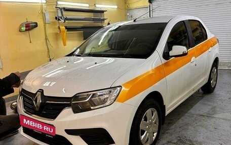 Renault Logan II, 2021 год, 1 050 000 рублей, 2 фотография