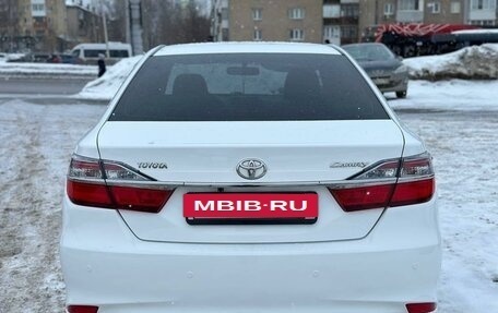 Toyota Camry, 2016 год, 1 650 000 рублей, 6 фотография