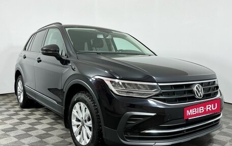 Volkswagen Tiguan II, 2021 год, 2 979 000 рублей, 3 фотография