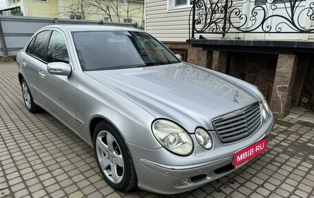 Mercedes-Benz E-Класс, 2003 год, 866 000 рублей, 1 фотография