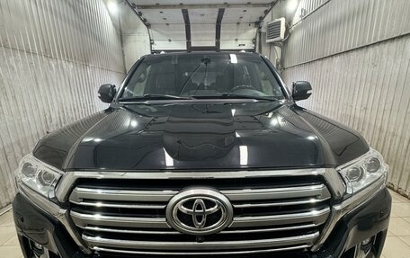 Toyota Land Cruiser 200, 2015 год, 6 400 000 рублей, 1 фотография