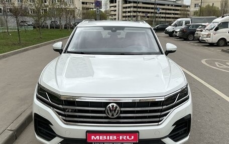 Volkswagen Touareg III, 2019 год, 7 150 000 рублей, 1 фотография