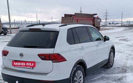 Volkswagen Tiguan II, 2018 год, 2 000 000 рублей, 4 фотография