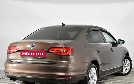 Volkswagen Jetta VI, 2017 год, 1 670 000 рублей, 2 фотография