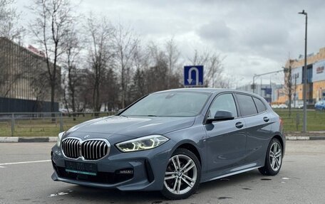 BMW 1 серия, 2020 год, 2 950 000 рублей, 1 фотография