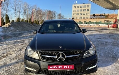 Mercedes-Benz C-Класс, 2012 год, 1 200 000 рублей, 1 фотография