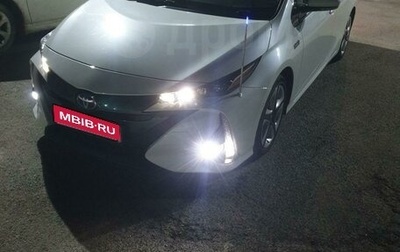 Toyota Prius IV XW50, 2017 год, 2 250 000 рублей, 1 фотография
