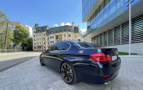 BMW 5 серия, 2015 год, 2 450 000 рублей, 4 фотография