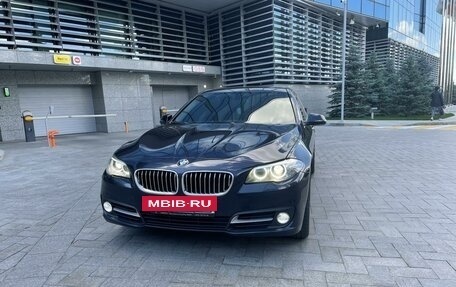 BMW 5 серия, 2015 год, 2 450 000 рублей, 2 фотография