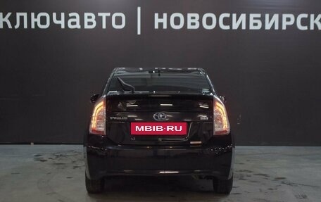 Toyota Prius, 2013 год, 1 199 999 рублей, 6 фотография