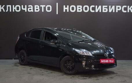 Toyota Prius, 2013 год, 1 199 999 рублей, 3 фотография