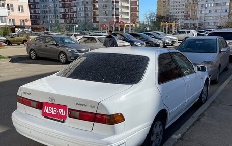 Toyota Camry, 1998 год, 440 000 рублей, 2 фотография