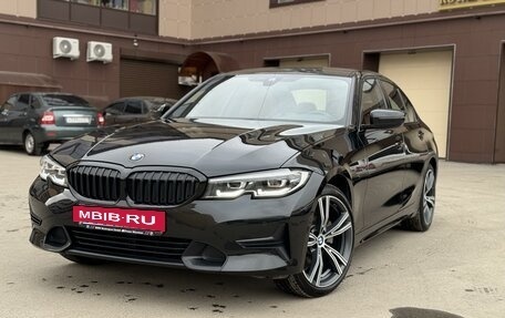 BMW 3 серия, 2019 год, 3 650 000 рублей, 2 фотография