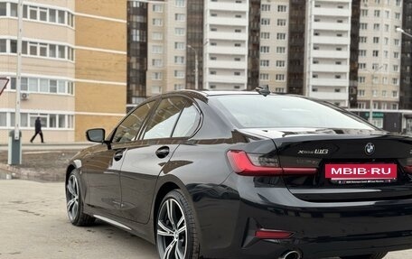 BMW 3 серия, 2019 год, 3 650 000 рублей, 10 фотография