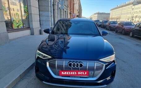 Audi e-tron I, 2019 год, 5 950 000 рублей, 2 фотография