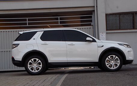 Land Rover Discovery Sport I рестайлинг, 2021 год, 2 750 000 рублей, 2 фотография