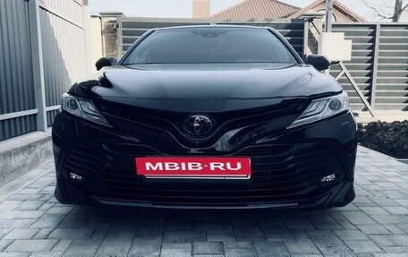 Toyota Camry, 2019 год, 3 390 000 рублей, 4 фотография