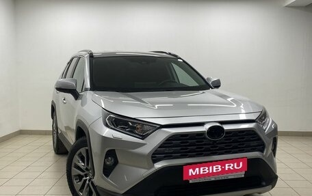 Toyota RAV4, 2020 год, 3 949 000 рублей, 3 фотография
