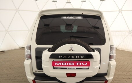 Mitsubishi Pajero IV, 2011 год, 2 095 000 рублей, 4 фотография