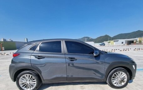 Hyundai Kona I, 2020 год, 2 170 000 рублей, 4 фотография