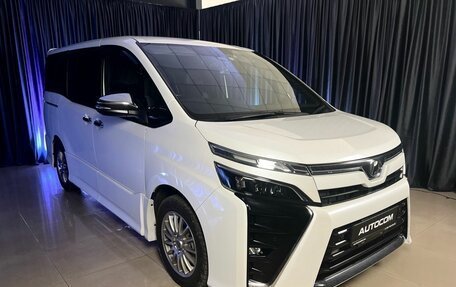 Toyota Voxy III, 2019 год, 2 950 000 рублей, 3 фотография