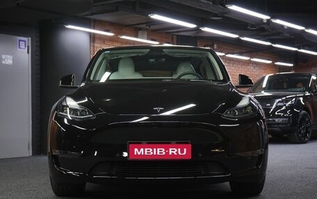 Tesla Model Y I, 2023 год, 6 500 000 рублей, 2 фотография