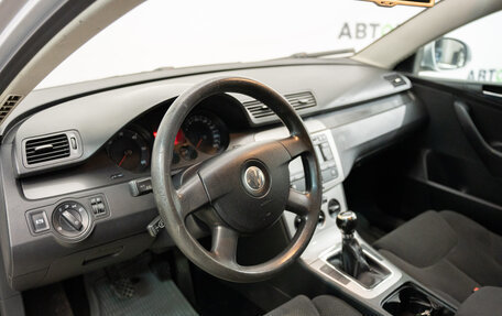 Volkswagen Passat B6, 2005 год, 685 000 рублей, 9 фотография