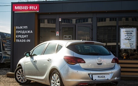 Opel Astra J, 2011 год, 729 000 рублей, 4 фотография