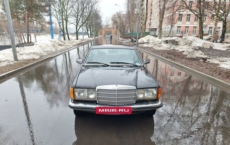 Mercedes-Benz W123, 1978 год, 975 000 рублей, 3 фотография
