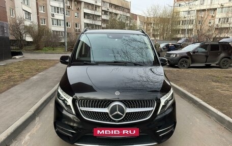 Mercedes-Benz V-Класс, 2019 год, 6 850 000 рублей, 2 фотография