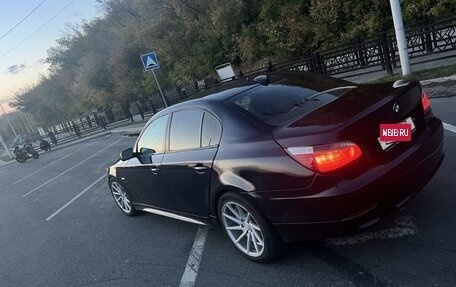 BMW 5 серия, 2004 год, 990 000 рублей, 3 фотография