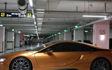 BMW i8 I рестайлинг, 2019 год, 9 200 000 рублей, 5 фотография