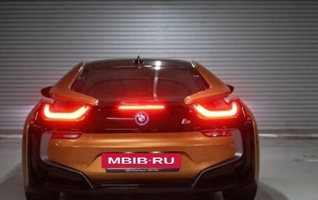 BMW i8 I рестайлинг, 2019 год, 9 200 000 рублей, 6 фотография