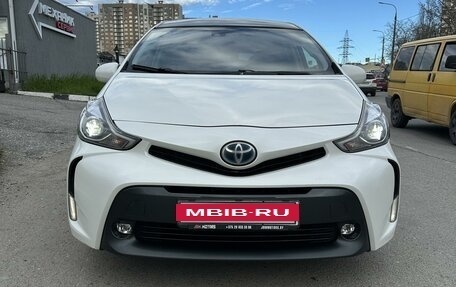 Toyota Prius v (+) I (ZVW40/41) рестайлинг, 2015 год, 2 200 000 рублей, 3 фотография