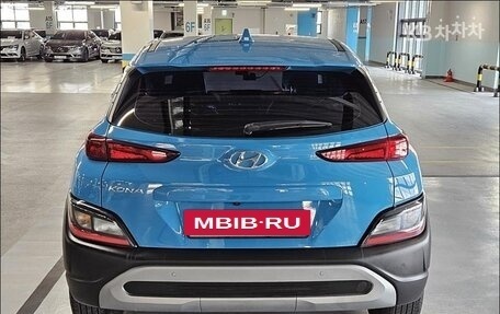 Hyundai Kona I, 2021 год, 2 200 000 рублей, 3 фотография