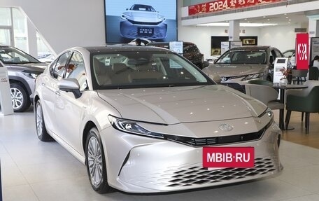 Toyota Camry, 2024 год, 4 100 000 рублей, 3 фотография