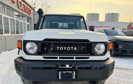 Toyota Land Cruiser 70, 2023 год, 8 250 000 рублей, 5 фотография