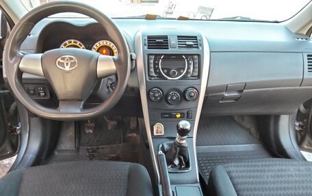 Toyota Corolla, 2012 год, 930 000 рублей, 3 фотография